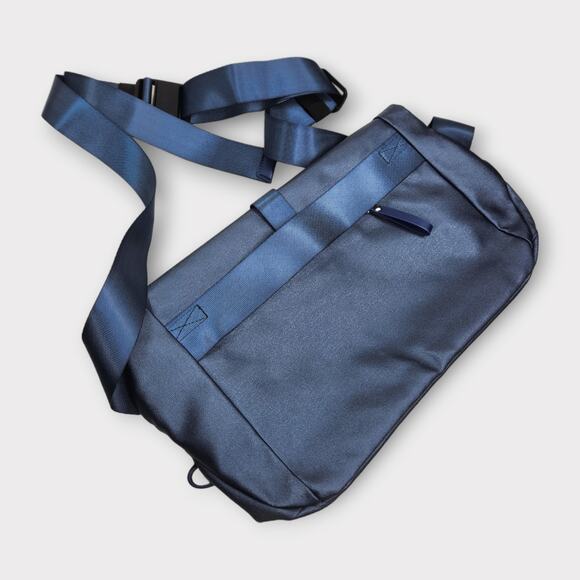 Kingsons Blue Sports Messenger Bag with Magnetic Buckle Adjustable Strap - Picture 3 of 7